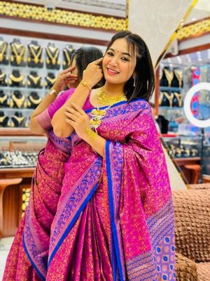 দেশিয় কাতান শাড়ি – ইন্ডিয়ান জরি সুতোর রাজকীয় ছোঁয়ায়